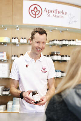 st-martin-apotheke_L1020042_250326_(c)Elisa Moosbrugger.jpg